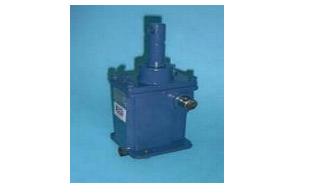 Groom Table Hydraulic Unit (Last Few Remaining)